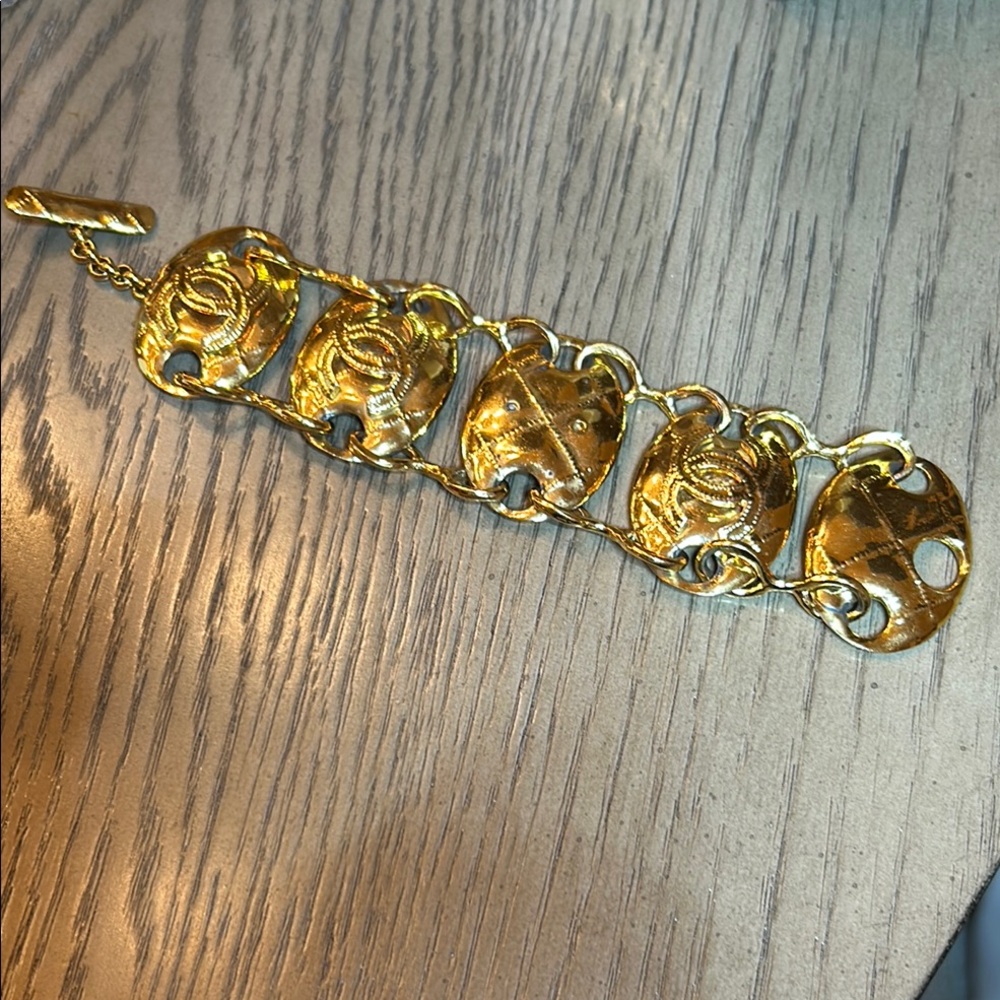 Chanel Gold Chain Link Bracelet - Picture 2 of 9